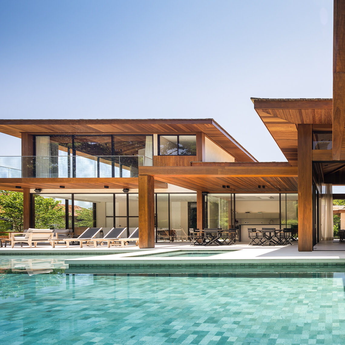 LumberPlus More than a Store, your best solution.